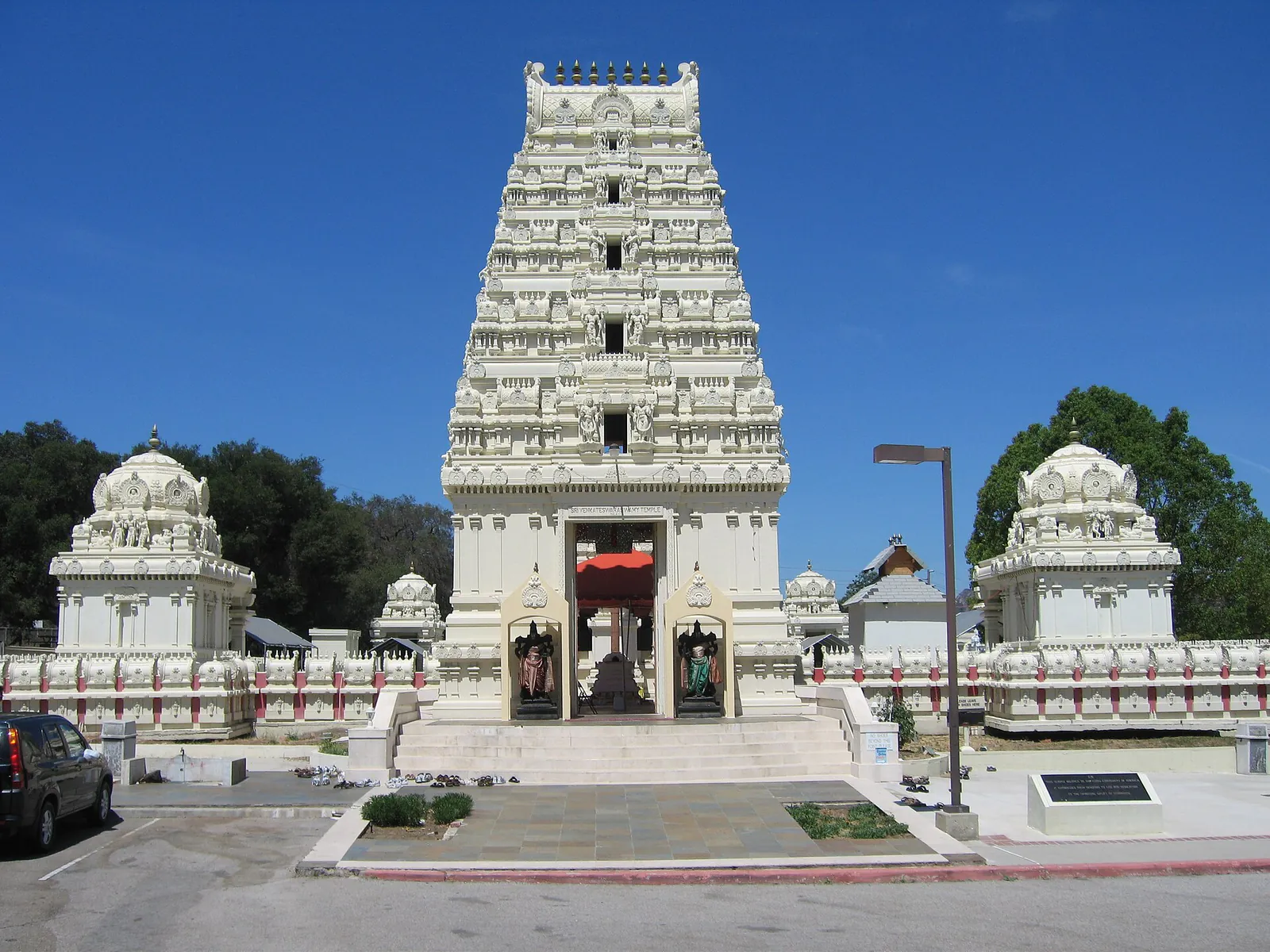 Malibu Hindu Temple (Sri Venkateswara Swamy Temple)